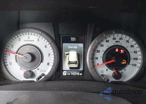 2015 Toyota Sienna Se 8 Passenger из США, поврежденный, VIN 5TDXK3DCXFS528987